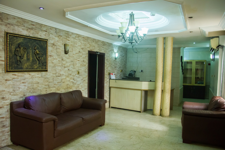 Public Area 2, Tivoli Residence & Bar, Oshodi/Isolo