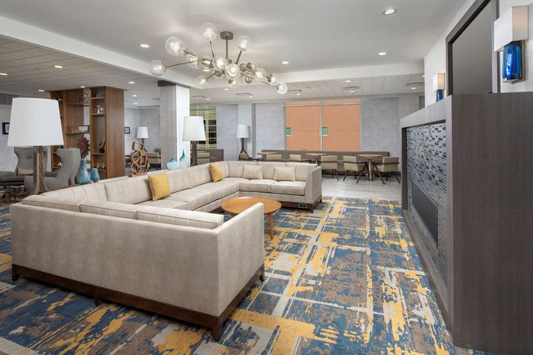 Public Area 2, Hilton Garden Inn Westchester Dobbs Ferry, NY, Westchester