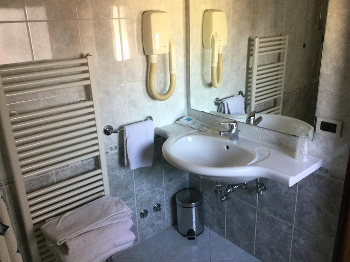Bathroom, Hotel Terme Posta, Padua