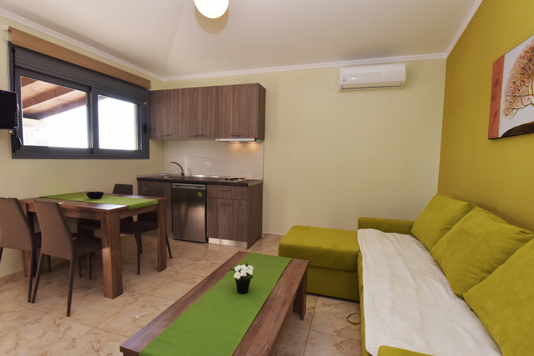 Public Area 2, Esperanza Villas, Central Macedonia