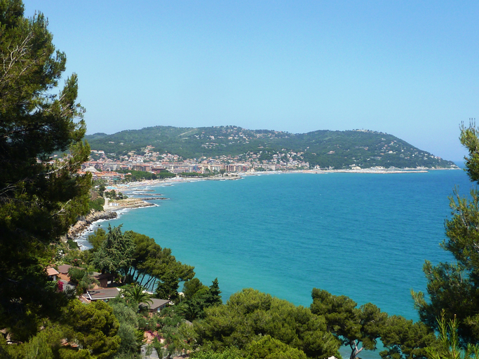 Exterior & Views 3, Residence Il Poggio, Savona