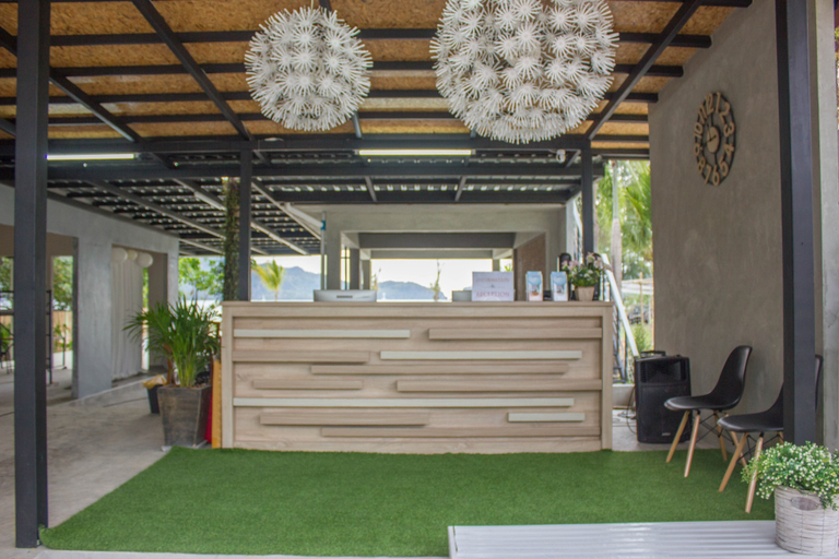 Public Area 2, SeeSea Resort, Langu
