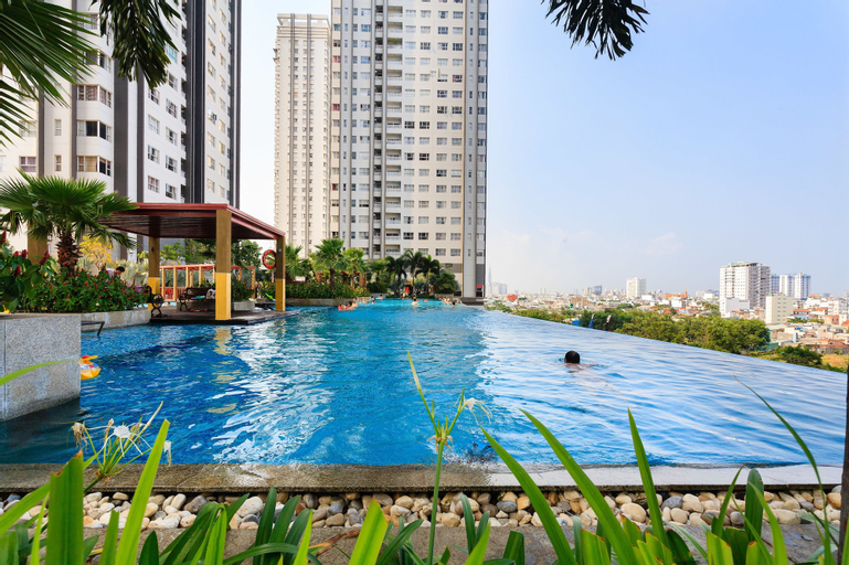 Sunrise City 2BR SW Pool 20th, District 7