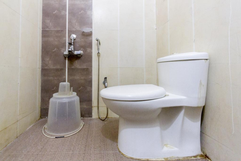 Bathroom 4, FabHotel KRS Nest Gachibowli, Hyderabad