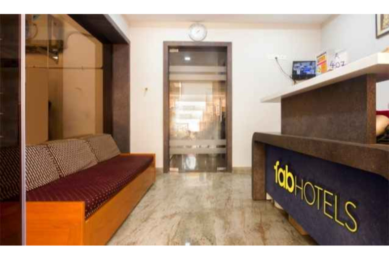 Public Area, R-Hotels Rithikha Inn Porur, Thiruvallur