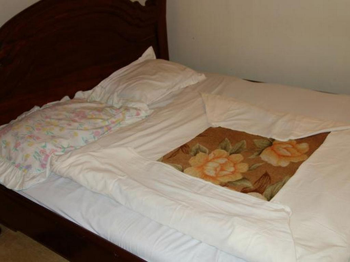Bedroom 2, Yahoo Guesthouse, Kampala