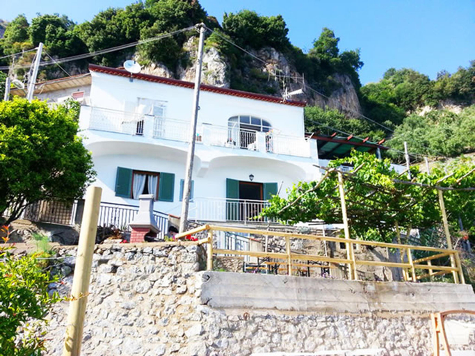 Exterior & Views 2, Villa Turquoise, Napoli