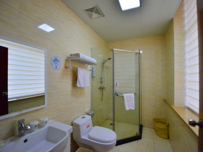 Bathroom 4, GreenTree Inn Yantai Penglai Pavilion Beiguan, Yantai