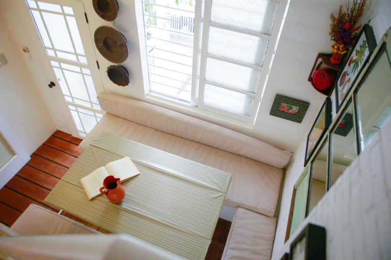 Public Area 2, La Casita Mercedes, Makati City