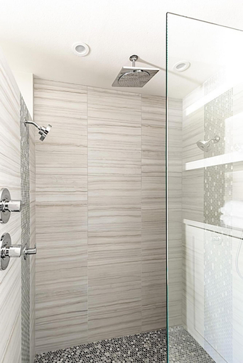Bathroom 5, 1580 Iverness, Maricopa