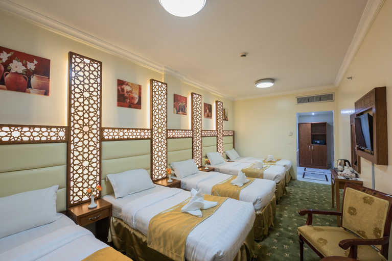 Bedroom 4, Rawda Al Mukhtara Hotel, Al Madinah Al Munawwarah