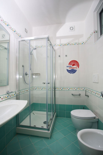 Bathroom 5, Hotel Ferretti, Cosenza