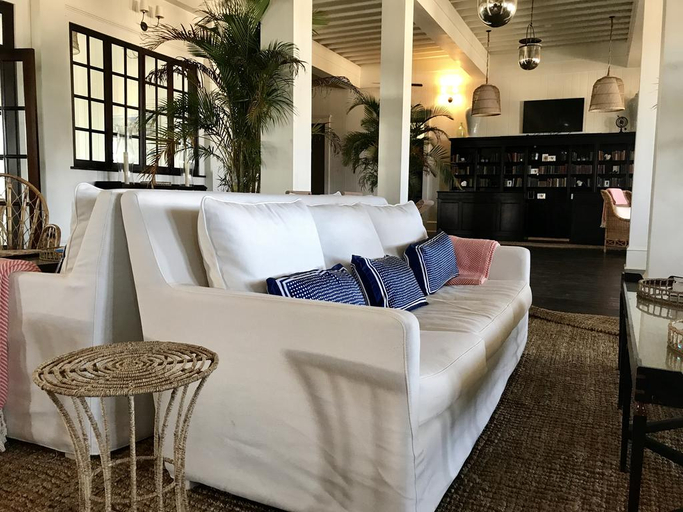 Public Area 4, Mahogany Bay Resort & Beach Club, Curio Collection