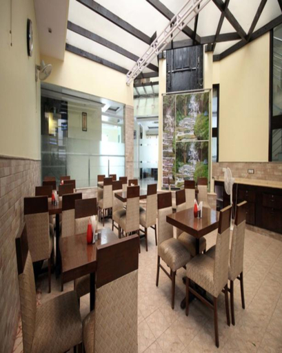 Public Area 5, Fabhotel Marble Arch Karol Bagh, Delhi