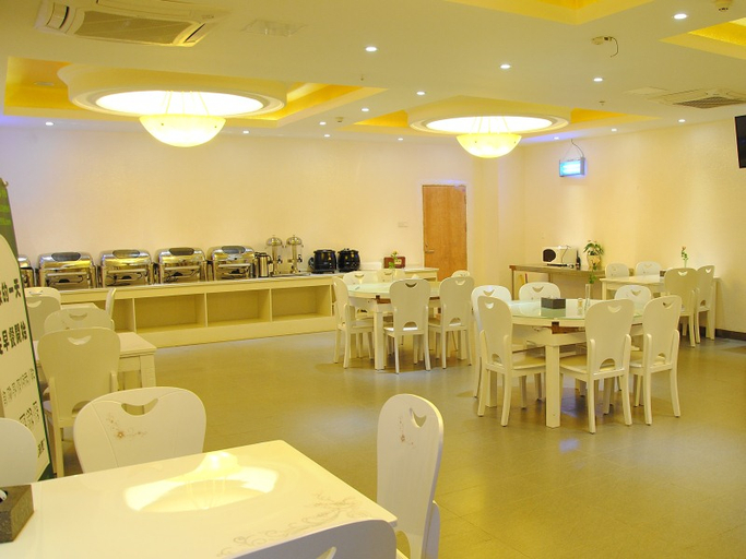 Food & Drinks 5, GreenTree Inn Luyang Industrial Park Express, Hefei