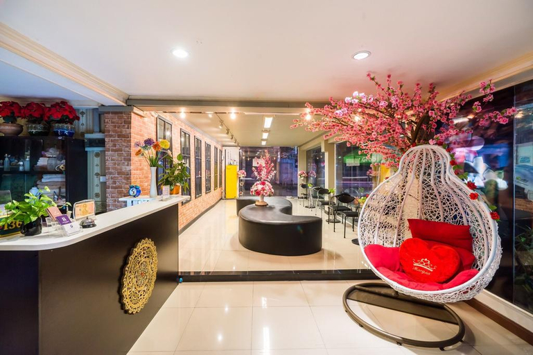 Public Area 5, The Corner Ratchada, Huai Kwang