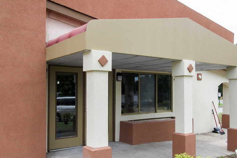 Econo Lodge, Gaston