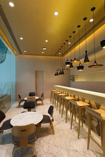 Public Area 2, Holiday Inn Express Chennai Mahindra World City, Kancheepuram