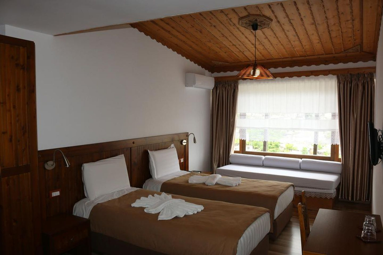 Bedroom 3, Hotel Kodra, Gjirokastrës