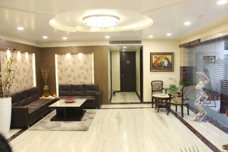 Public Area 2, The Golden Apple, Lucknow