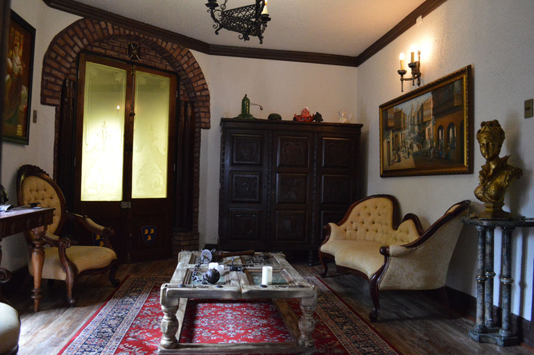 Public Area 2, Castillo Medieval Hotel, Valparaíso