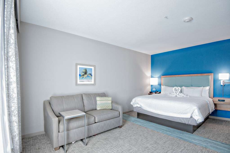Bedroom 4, Hampton Inn & Suites Mary Esther-Fort Walton Beach, Okaloosa
