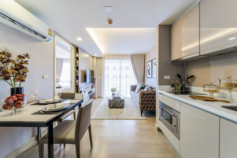 Dining Room 21