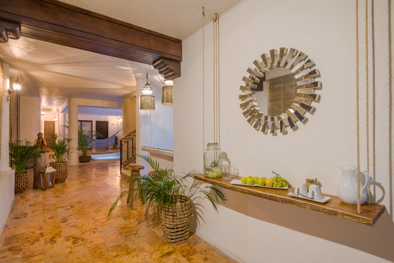 Public Area 2, Banana Boutique by BFH, Cozumel