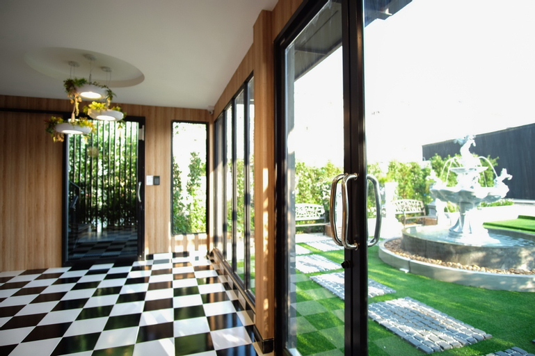 Public Area 5, The O-Zone Airport Inn, Lat Krabang