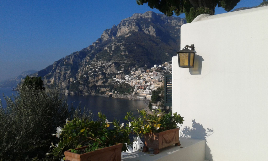 Others 5, Villa Magenta, Salerno