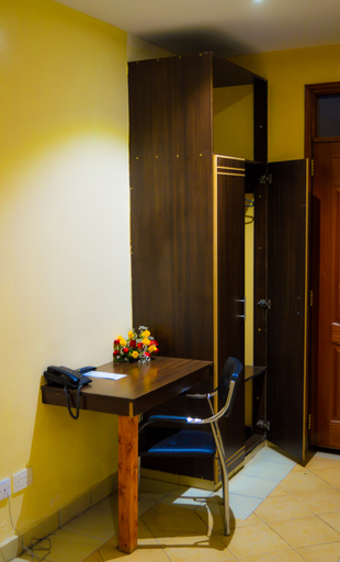 Public Area 2, Fourth Parklands Guesthouse, Westlands
