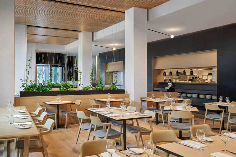 Food & Drinks 5, Vibe Hotel Melbourne Docklands, Melbourne