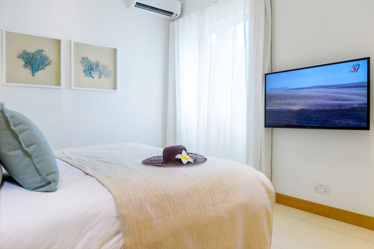 Bedroom 2, Myra Seafront Suites & Penthouses By LOV