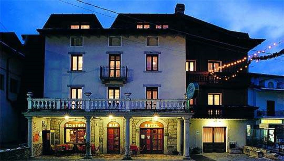 Exterior & Views 1, Hotel Sciatori, Brescia