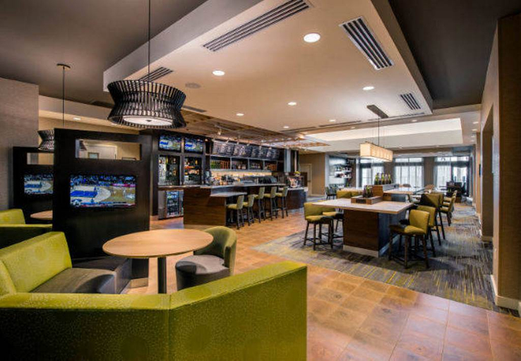 Food & Drinks 5, Hotel Dene & Conference Centre, Division No. 12