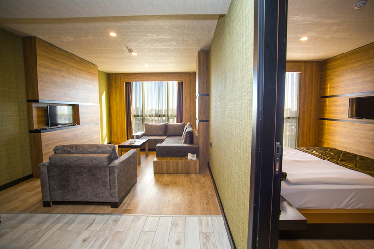 Bedroom 3, Sky Business Hotel, Antalya