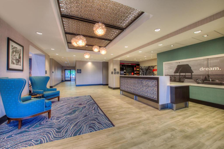 Public Area 2, Hampton Inn & Suites Wixom, Oakland