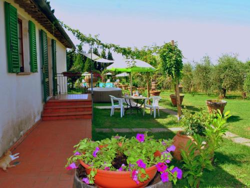 Cozy Holiday Home in Sienna Italy with Pool, Siena