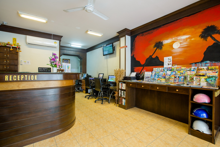 Public Area 5, Baan Veerakit Guesthouse, Pulau Phuket