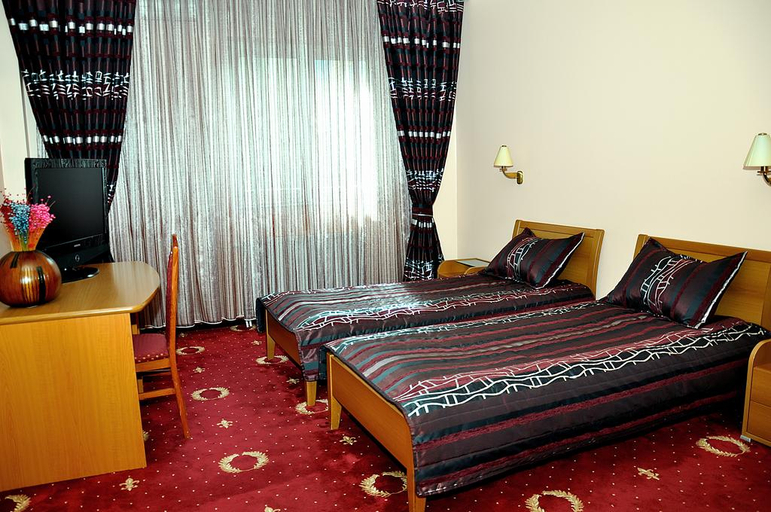 Bedroom 3, Hotel Prishtina, Priština