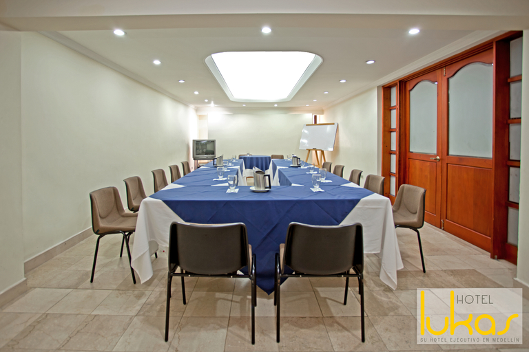 Business Facilities 4, Hotel Lukas, Medellín