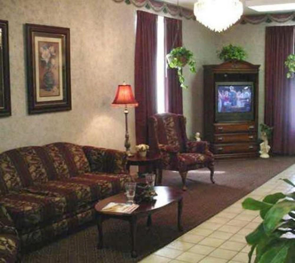 Public Area 2, Econo Lodge Columbus near Airport, Lowndes