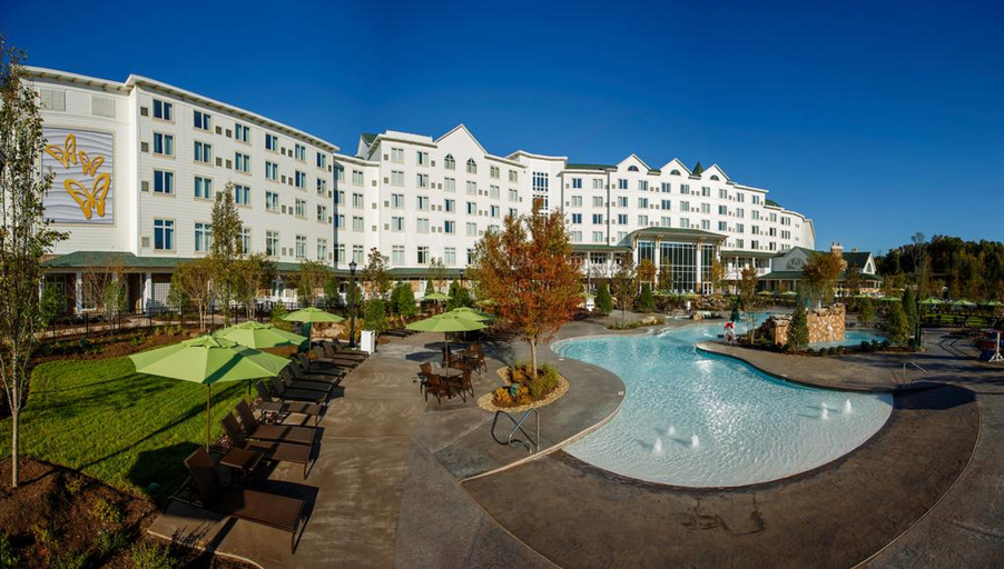Sport & Beauty 2, Dollywood's DreamMore Resort, Sevier