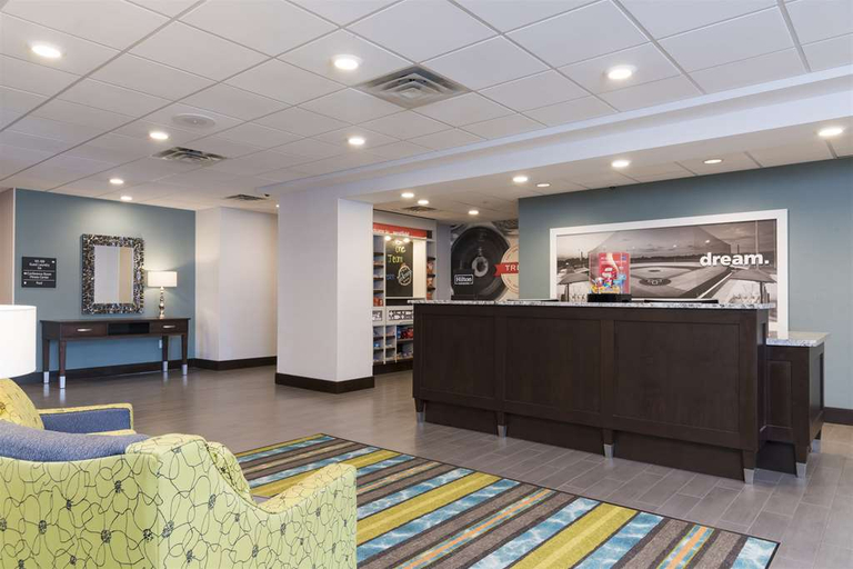 Public Area 2, Hampton Inn Westfield, Hamilton