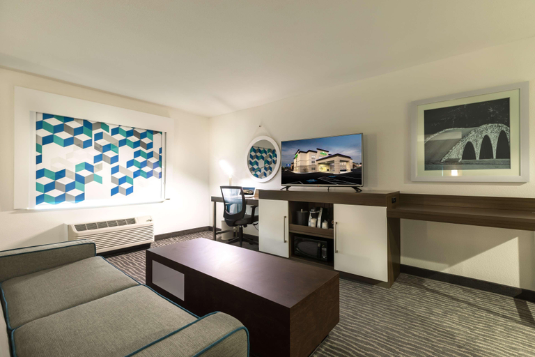 Public Area 2, Wingate by Wyndham Augusta Washington Road, Richmond