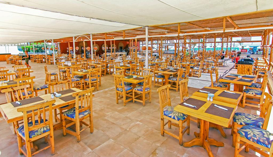 Food & Drinks 5, JAZ Palmariva Beach, Safaja