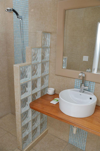 Bathroom, ALLAMANDA BED AND BREAKFAST, Port-au-Prince