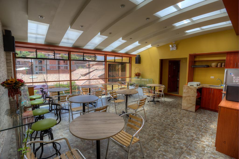Food & Drinks, El Mariscal Cusco, Cusco