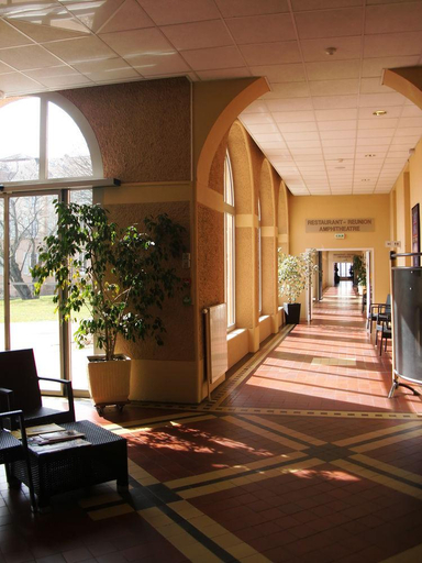 Public Area 2, Domaine Lyon Saint Joseph, Rhône