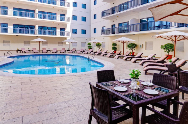 Sport & Beauty 5, Golden Sands 10, Dubai